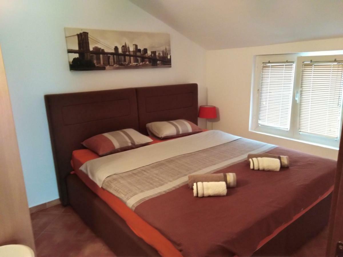 Apartments Martiva Kotor Bagian luar foto