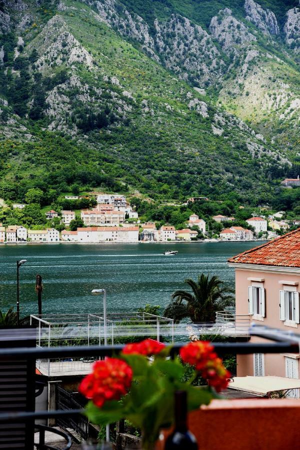 Apartments Martiva Kotor Bagian luar foto