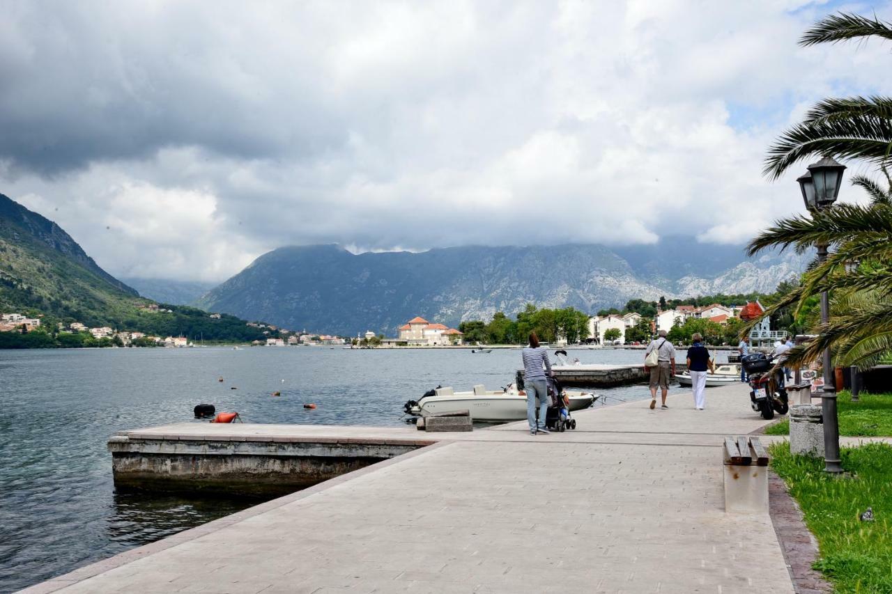 Apartments Martiva Kotor Bagian luar foto